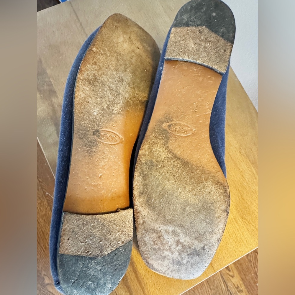 Tod's Navy Suede Loafers for Women - Picture 4 of 4